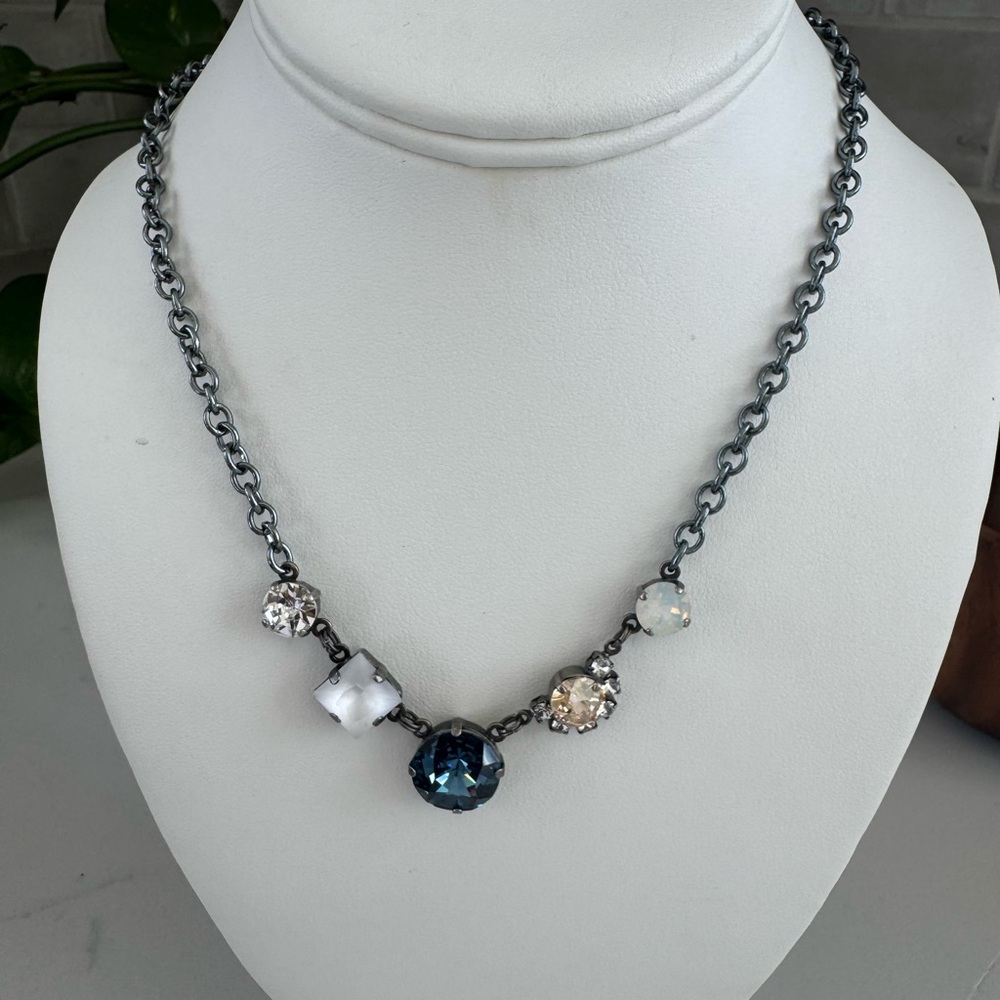 Sabika Elegant Blue and Silver Necklace